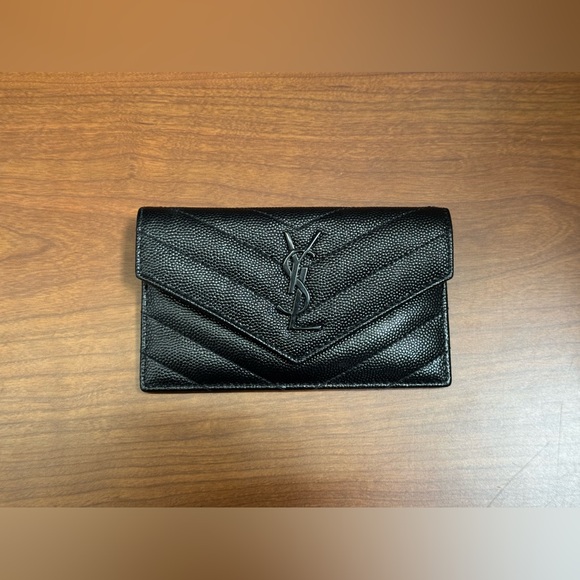 YSL CASSANDRE MATELASSÉ FRAGMENTS FLAP CARD CASE IN GRAIN DE POUDRE LEATHER - Picture 2 of 13